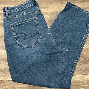 American Eagle Mom Jeans Size 14 Regular
